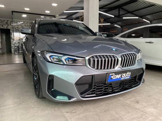 BMW 320i 2.0 16V TURBO FLEX M SPORT AUTOMÁTICO BMW 320i 2.0 16V TURBO FLEX M SPORT AUTOMÁTICO